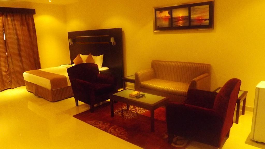 Baron Palace - Almasif Hotel Apartments Riad Cameră foto