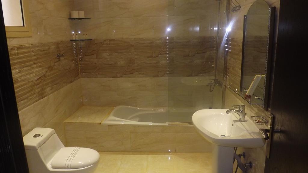 Baron Palace - Almasif Hotel Apartments Riad Cameră foto