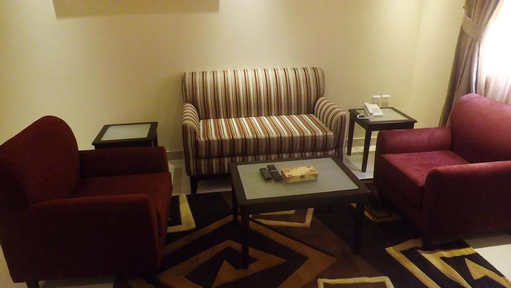 Baron Palace - Almasif Hotel Apartments Riad Cameră foto