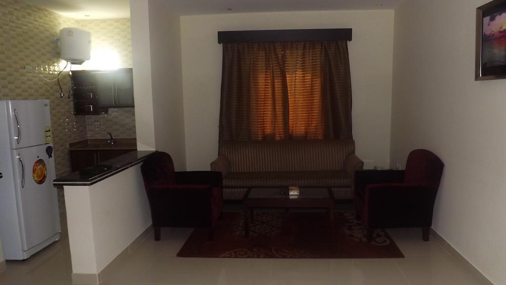Baron Palace - Almasif Hotel Apartments Riad Exterior foto